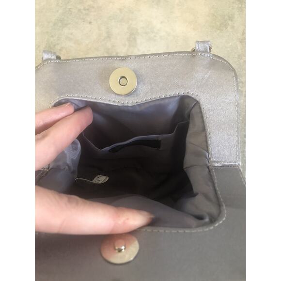 VTG Evening Satin Clutch Purse Bag with Magnetic Closure and Beaded Gray - Picture 2 of 7